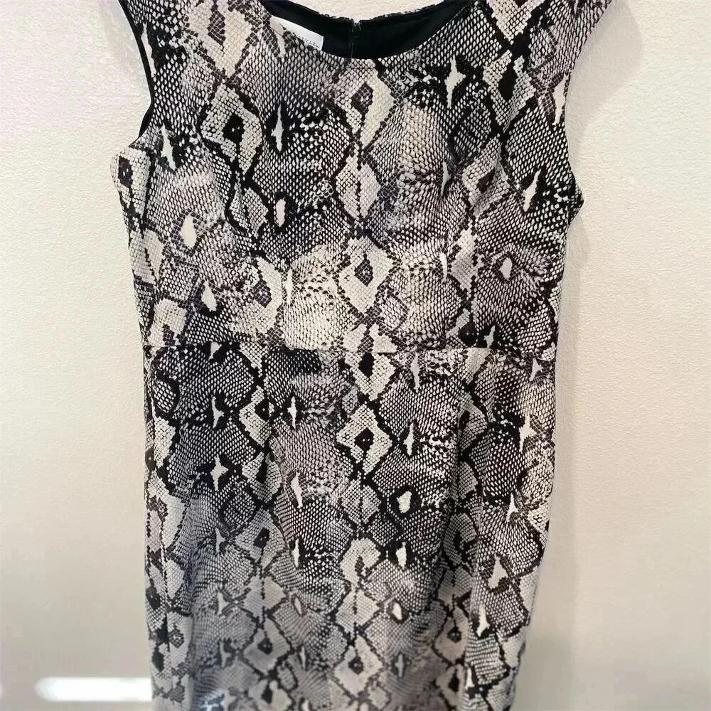 Elegant Black and White Snake Print Dress